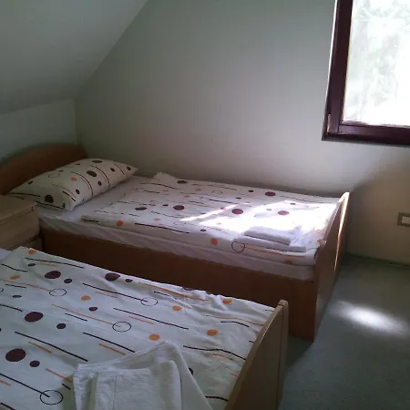 Apartment No. 5